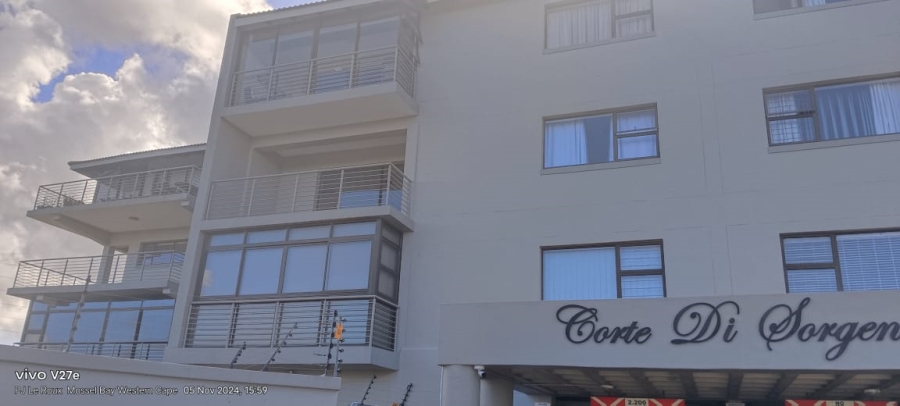 2 Bedroom Property for Sale in Hartenbos Central Western Cape